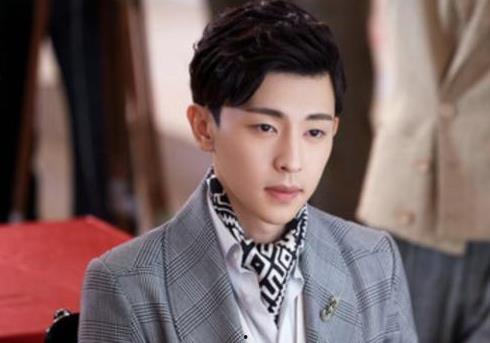 邓伦吃瓜眼神,揭秘娱乐圈幕后风云