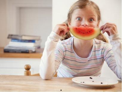 不是睡觉就是吃瓜